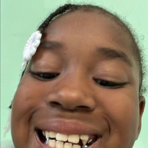 Meet your Posher, Shadeidra